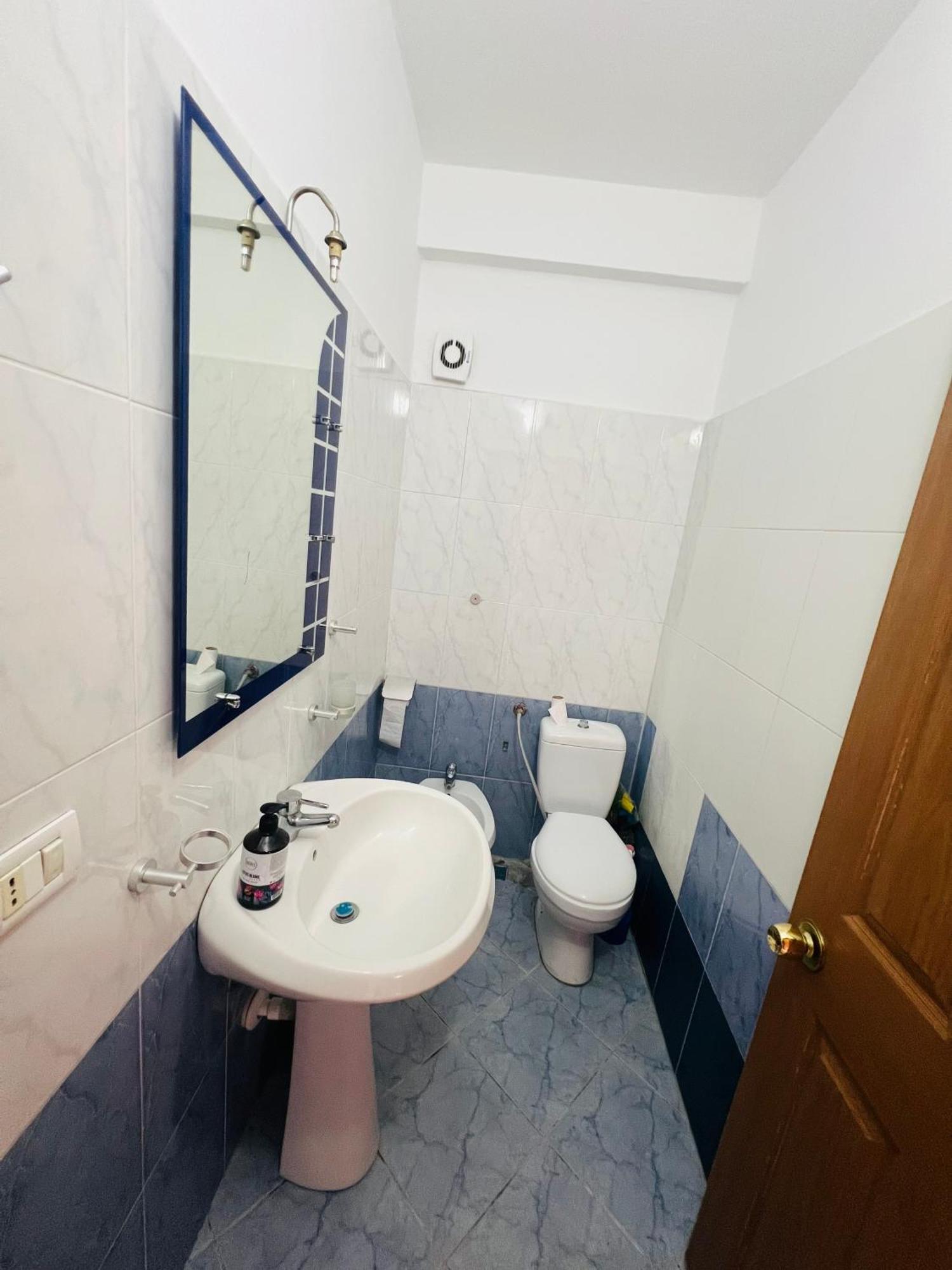 Lovely 3-Bedroom Rental Unit In Durrës Esterno foto